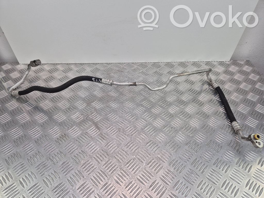 BMW X5 E70 Ilmastointilaitteen putki (A/C) 