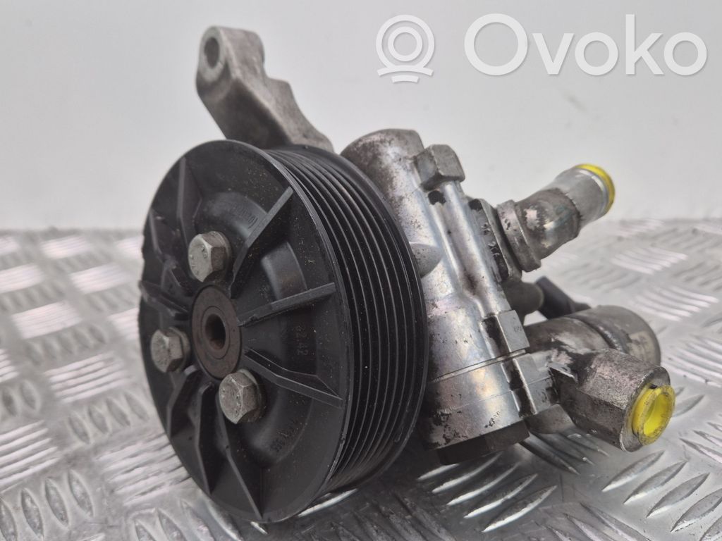 BMW 3 E92 E93 Power steering pump 