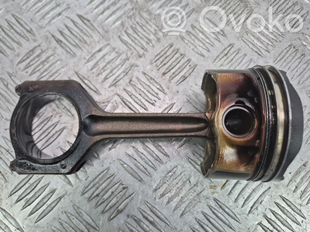BMW X5 E70 Pistón con biela 