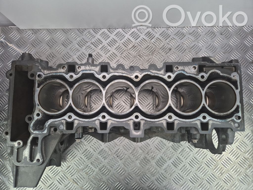 BMW 5 F10 F11 Engine block 