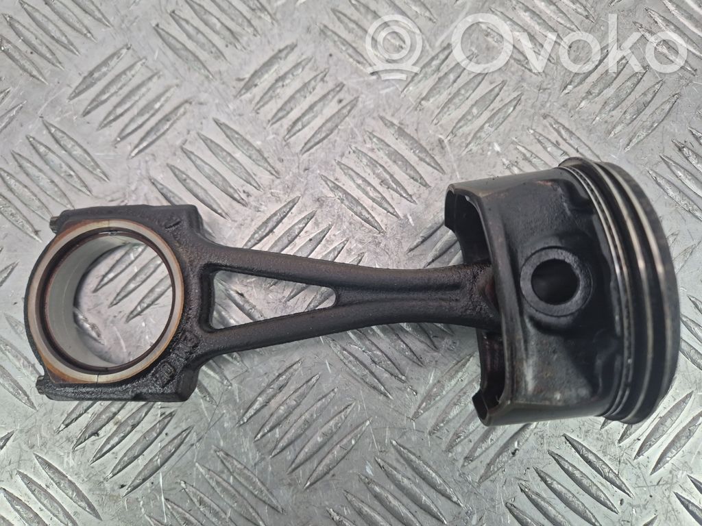 Opel Corsa D Pistón con biela 