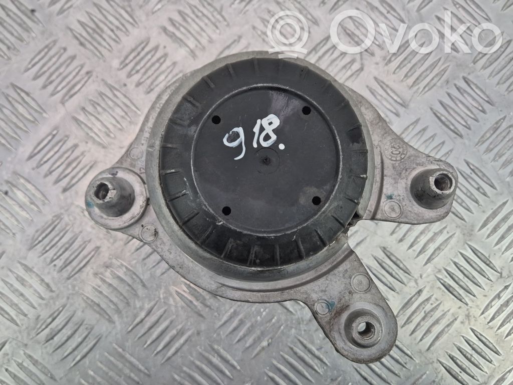 Mercedes-Benz C W205 Suport tampon motor 