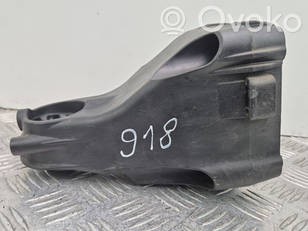 Mercedes-Benz C W205 Engine mounting bracket 
