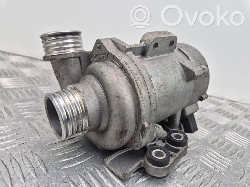 BMW 5 F10 F11 Water pump 