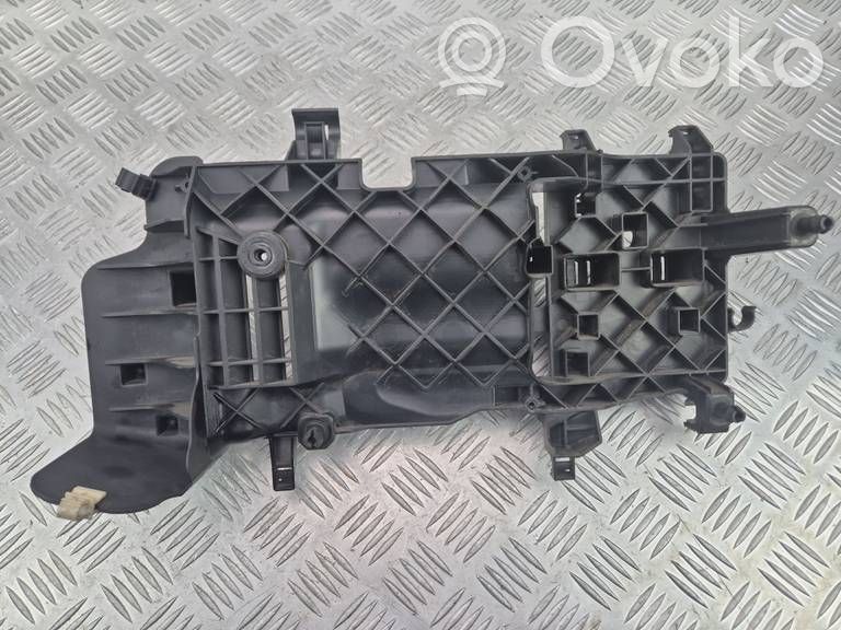BMW 1 F20 F21 Alte piese compartiment motor 
