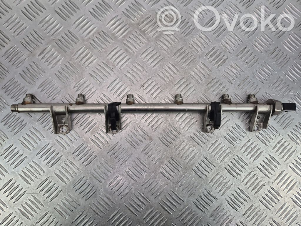 BMW 7 F01 F02 F03 F04 Polttoainepääputki 