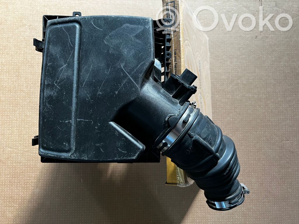 Ford Mondeo MK V Air filter box 