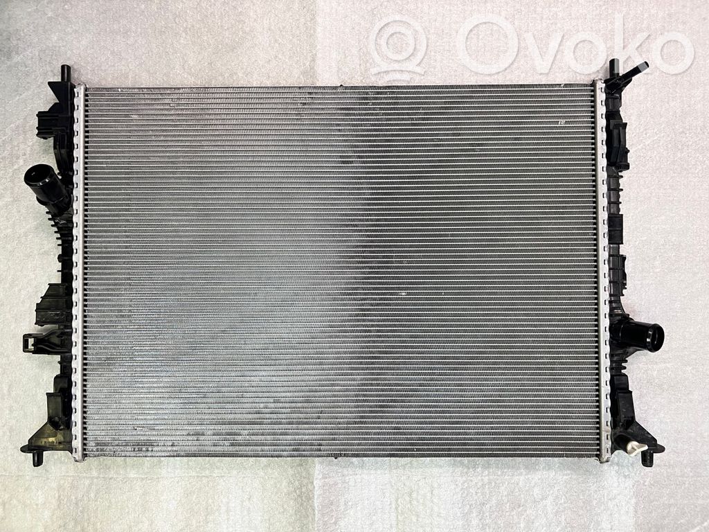 Ford Focus Coolant radiator 