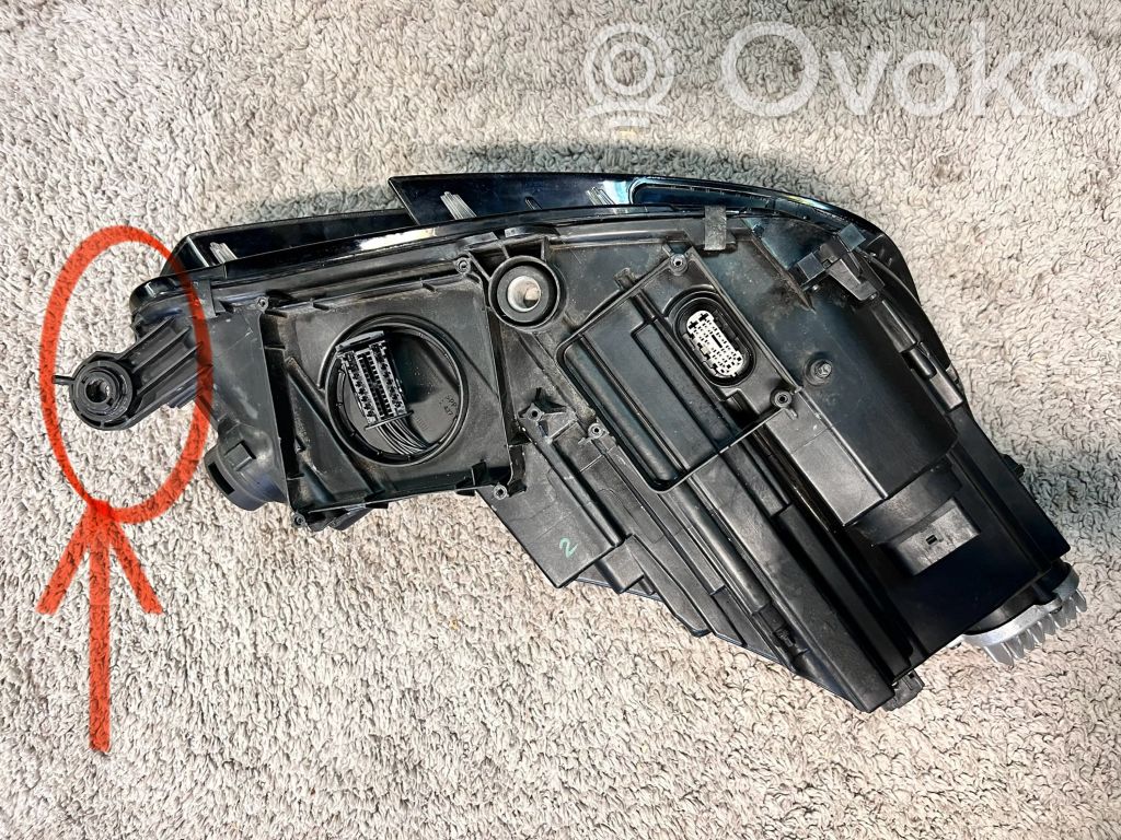Audi A4 S4 B9 Ajovalon kannake 