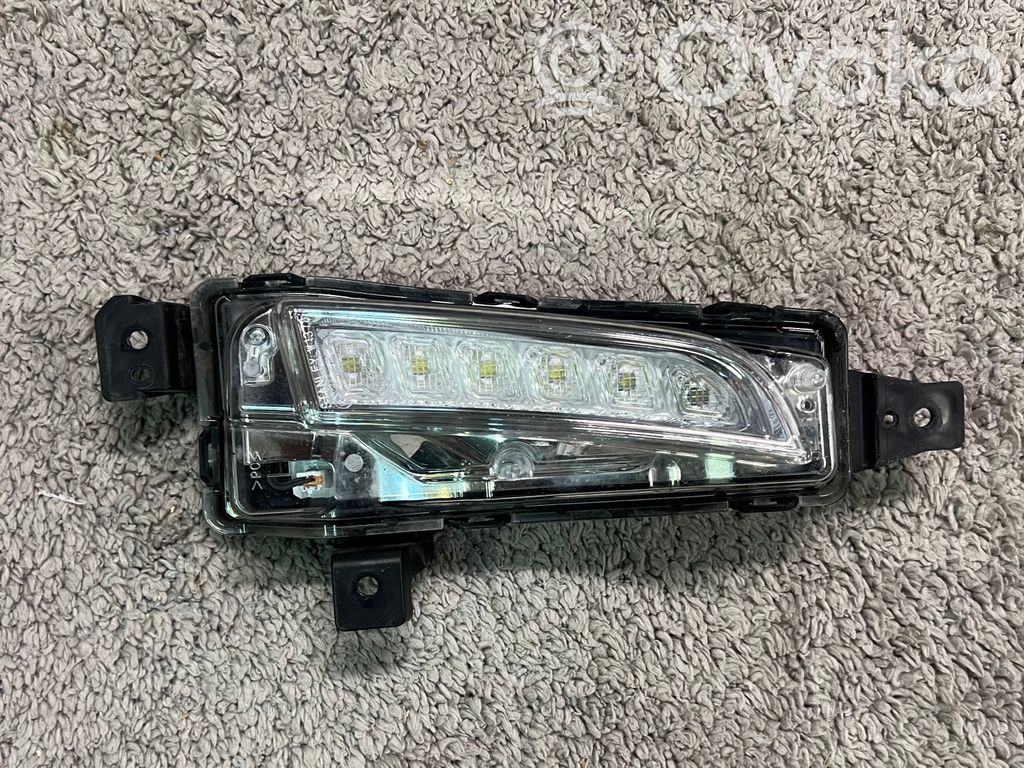 Suzuki Vitara (LY) Światło przeciwmgłowe przednie 
