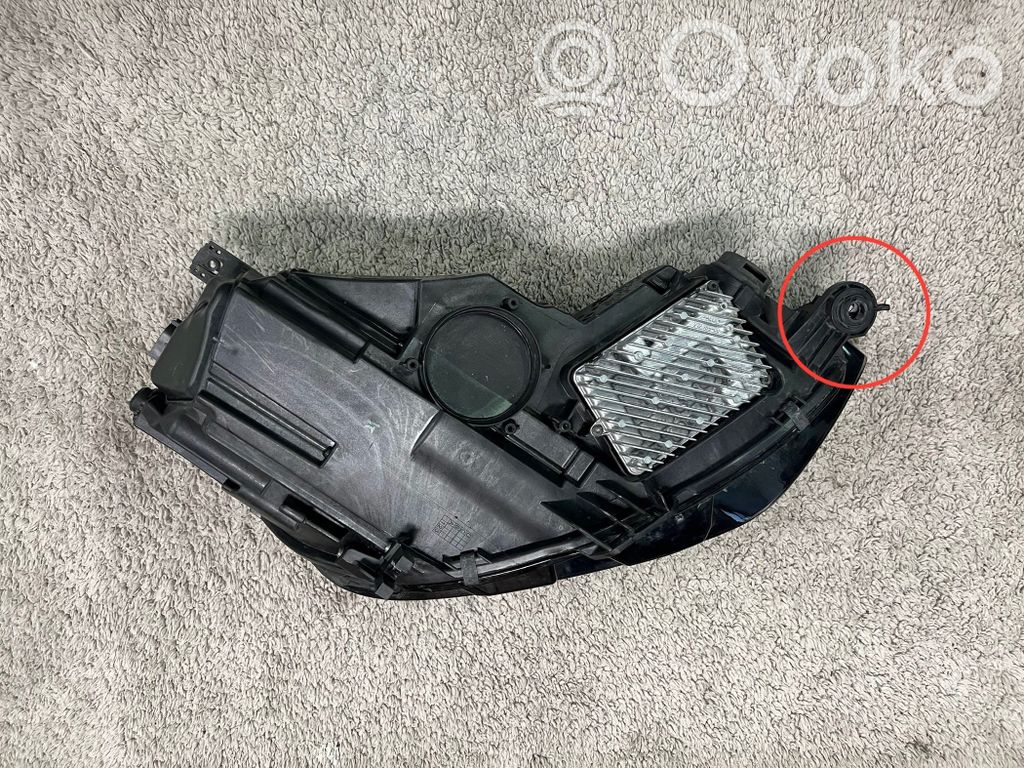 Audi A4 S4 B9 8W Ajovalon kannake 