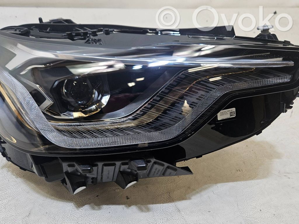 BMW 2 G42 Scheinwerfer 