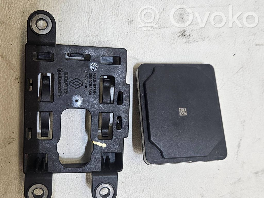 Dacia Sandero III Distronic sensor radar 