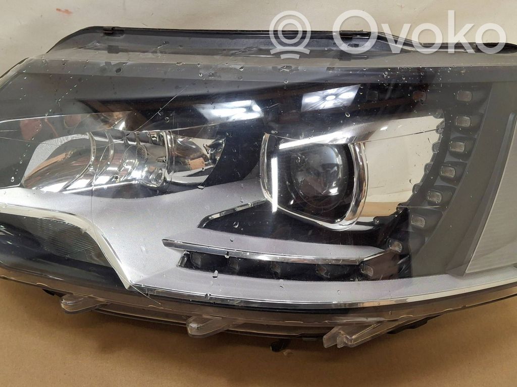 Volkswagen Multivan T5 Scheinwerfer 