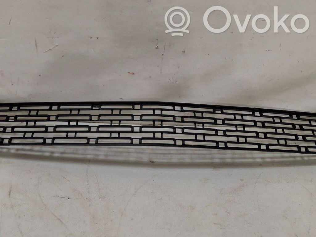 Front bumper lower grill   15LA124AA