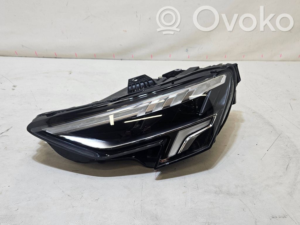 Audi A3 8Y Headlight/headlamp 