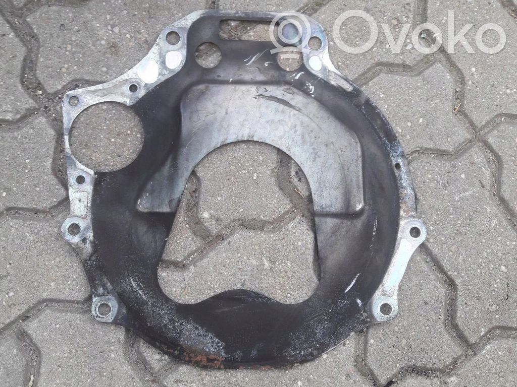 Gearbox mounting bracket