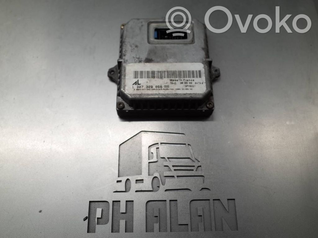 Audi TT Mk1 Xenon control unit/module 