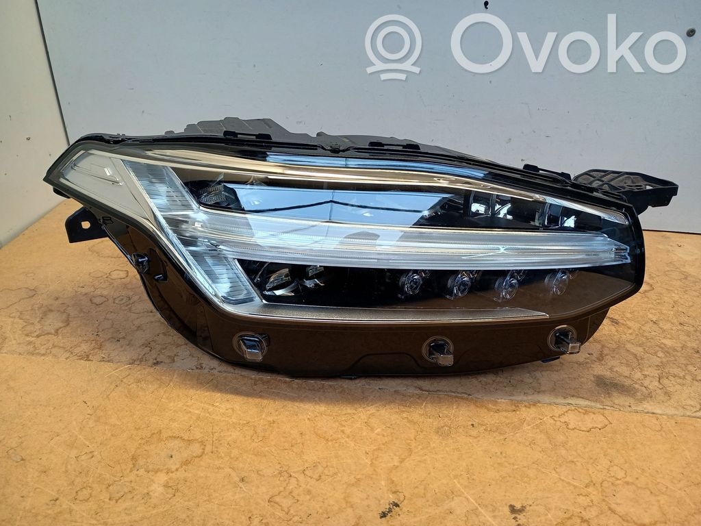 Headlight/headlamp   31655813