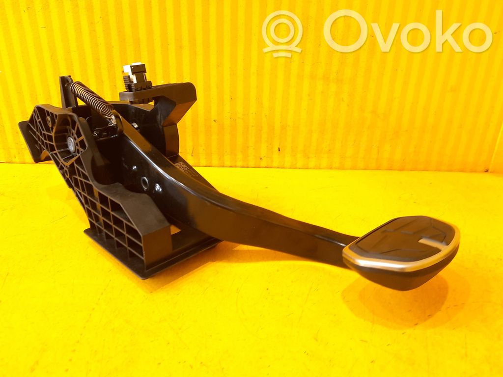 BMW 2 F44 Bremspedal 