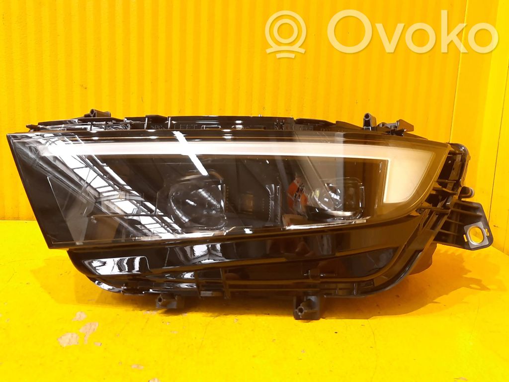 Opel Astra L Lampa przednia 