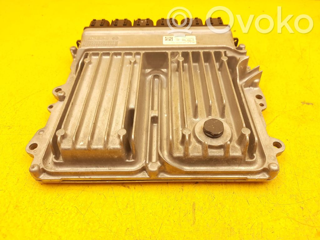 BMW 7 G11 G12 Engine control unit/module 
