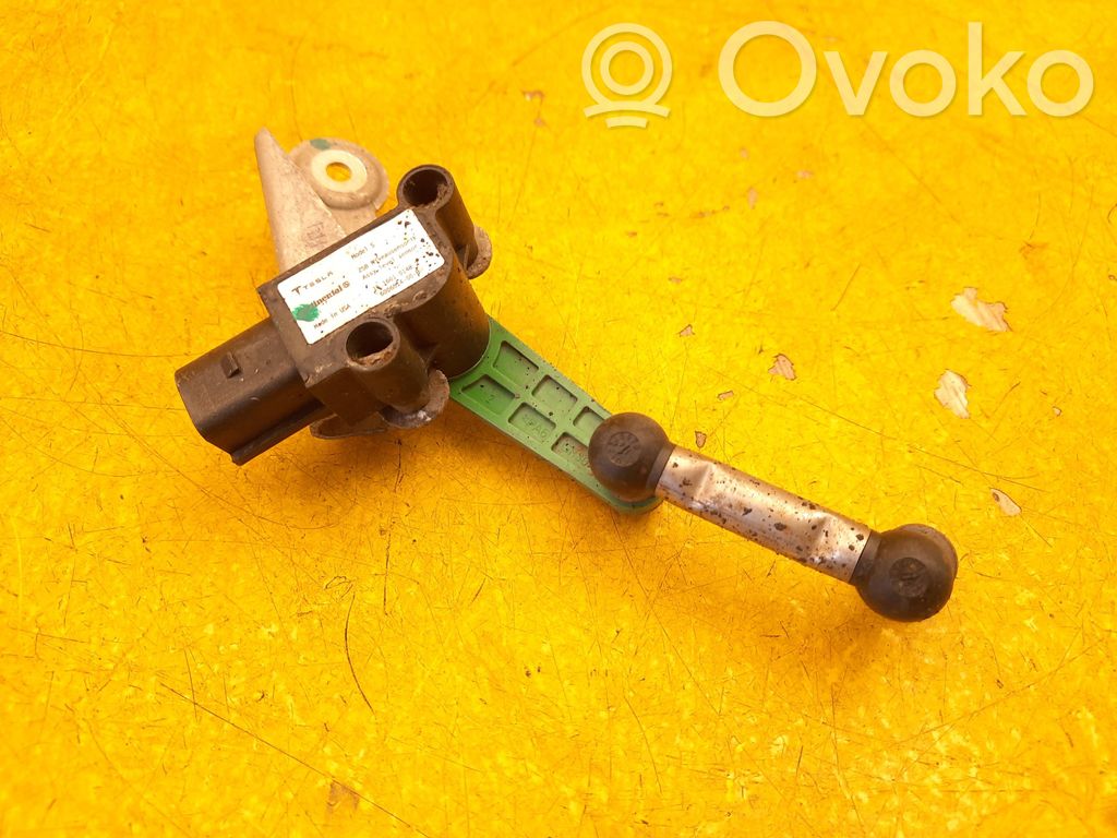 Tesla Model S Front air suspension height level sensor 