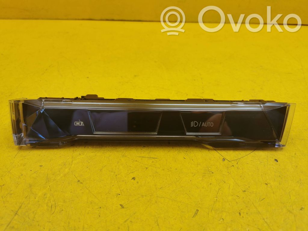 BMW 7 G70 Light switch 
