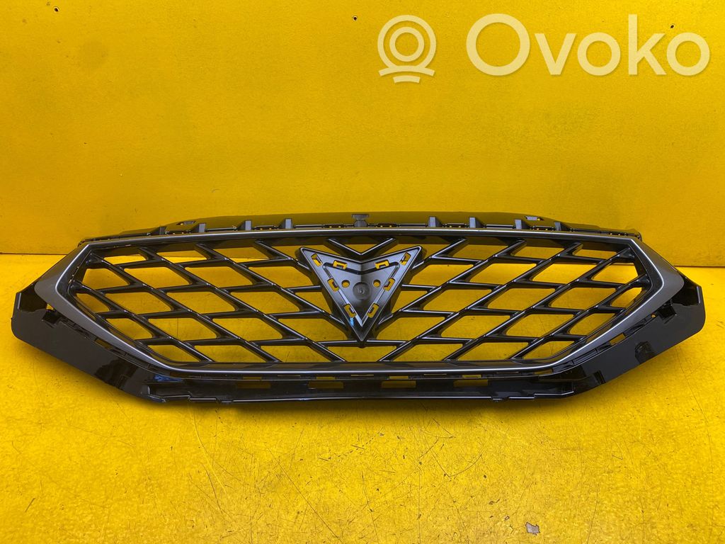 Seat Leon IV Etupuskurin ylempi jäähdytinsäleikkö 