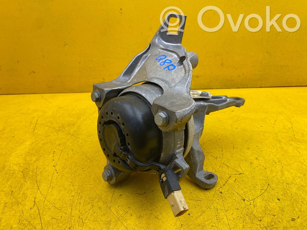 Engine mount bracket   4M0399202E