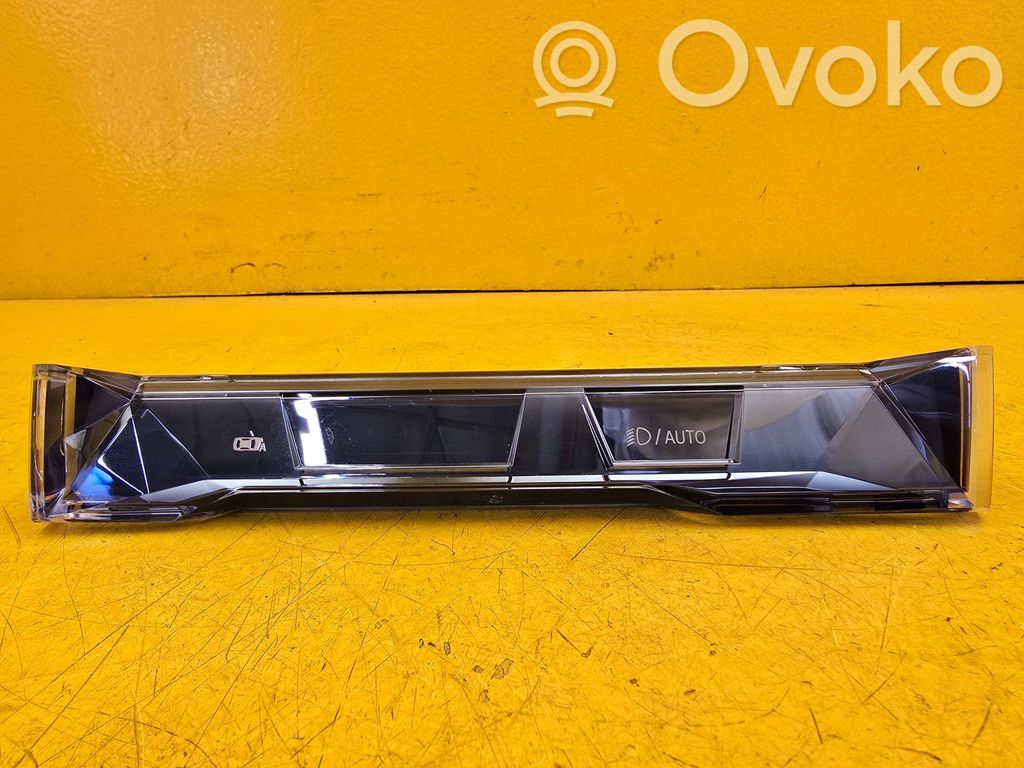 BMW 7 G70 Light switch 