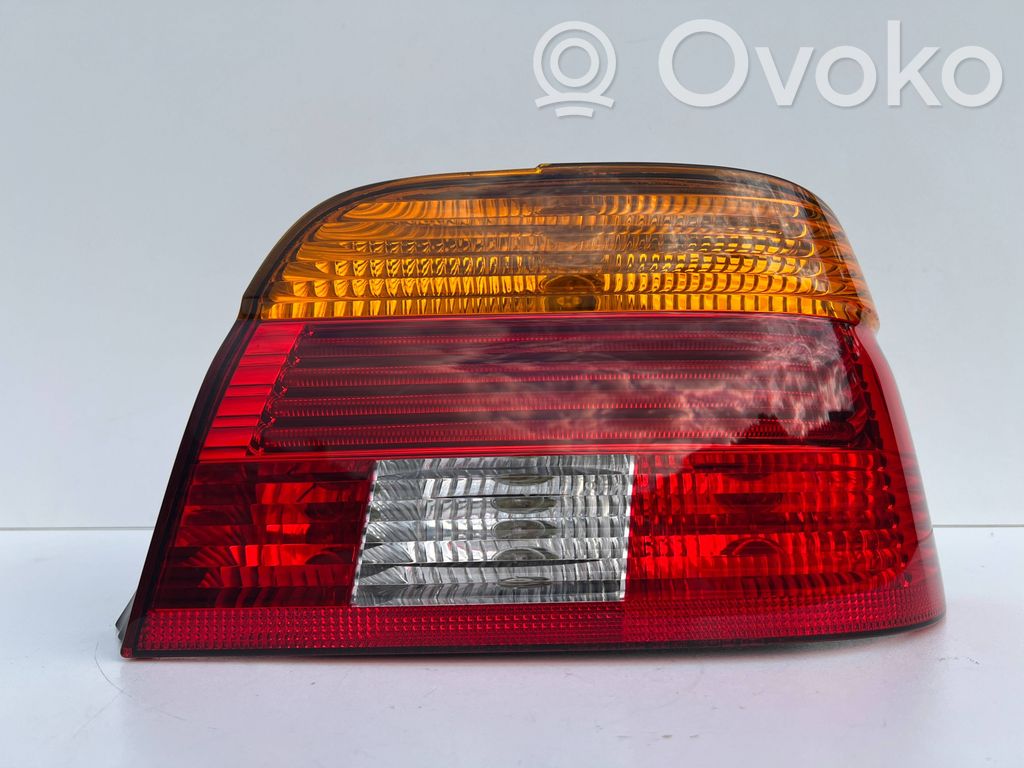 BMW 5 E39 Aizmugurējais lukturis virsbūvē 