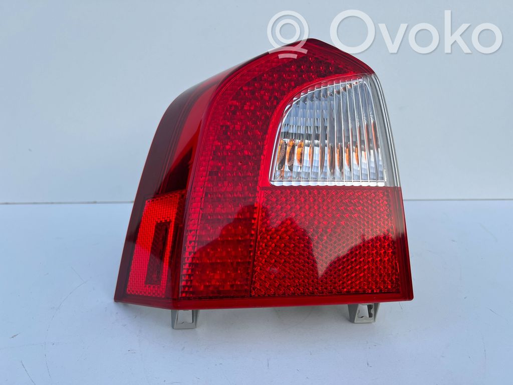 Volvo V70 Rear/tail lights 