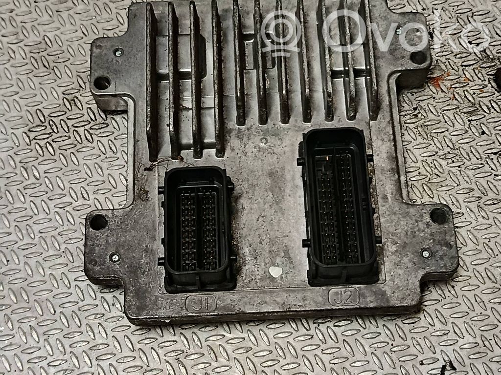 Opel Corsa D Variklio valdymo blokas 