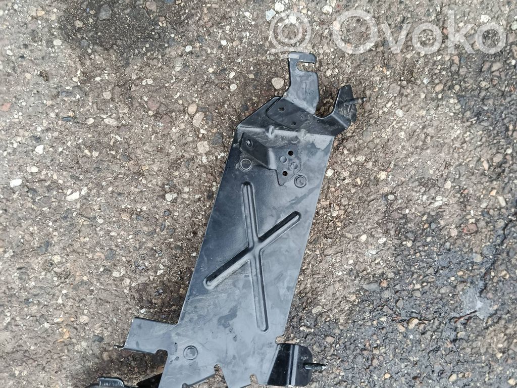 Engine control unit holder   237146784R