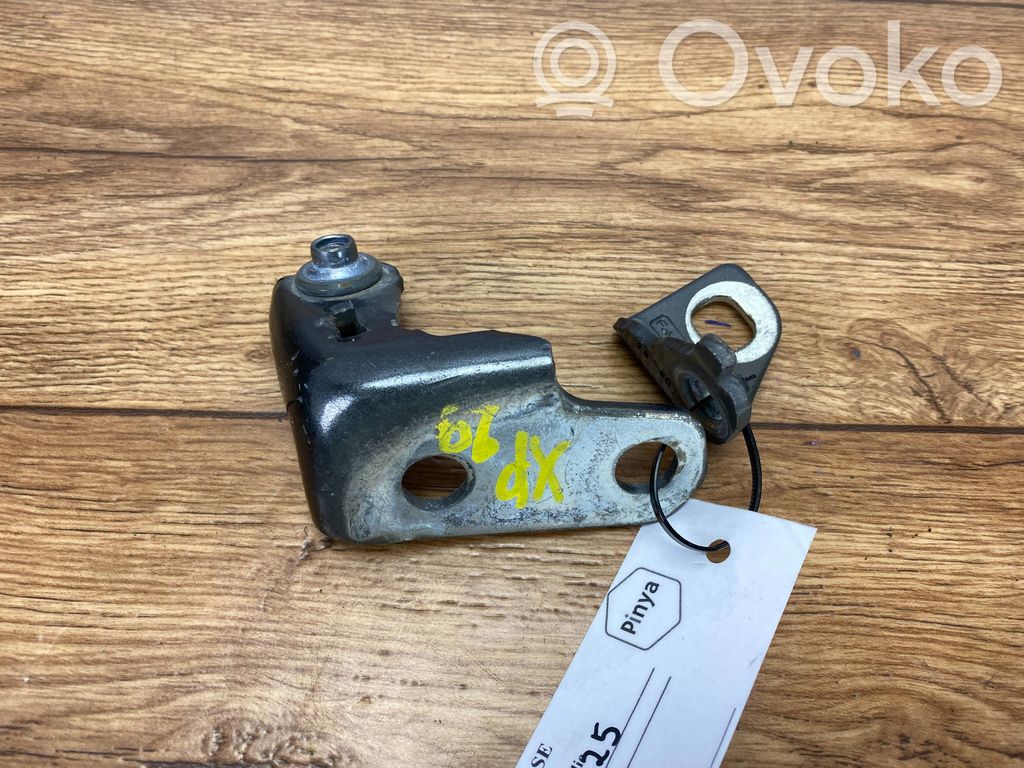 Ford Escape IV Front door lower hinge 