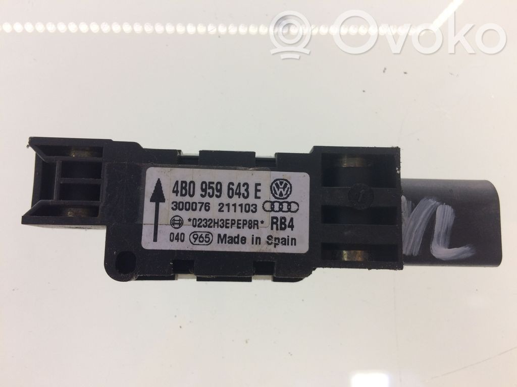 Airbagsensor Crashsensor Drucksensor   4B0959643E
