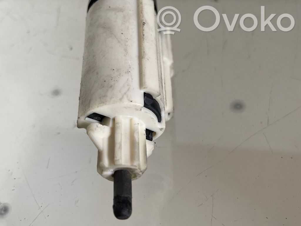Audi A4 S4 B7 8E 8H Czujnik pedału hamulca / stopu 