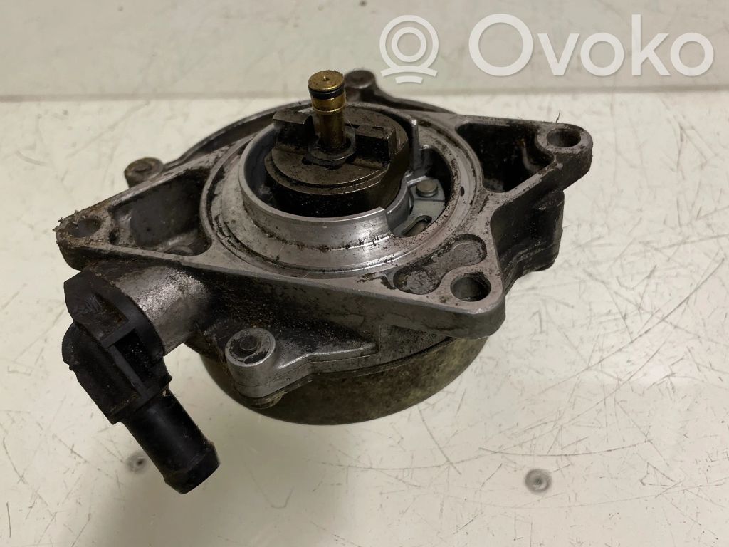 Audi A6 S6 C5 4B Pompă vacuum 