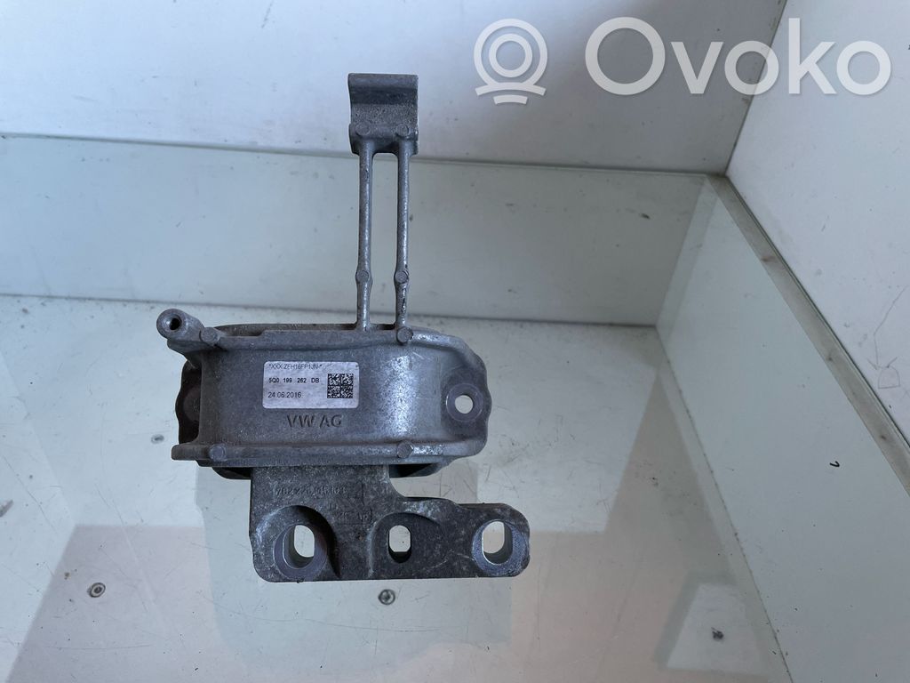 Seat Ateca Engine mount bracket 