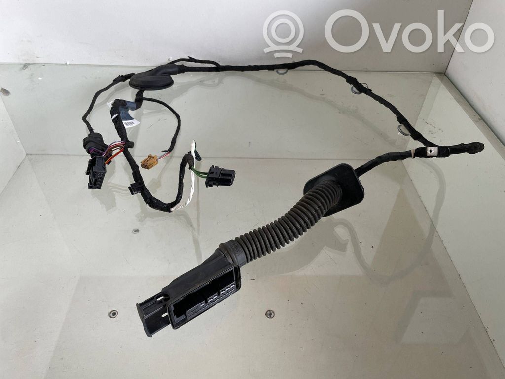 Audi Q2 - Cableado de puerta trasera 