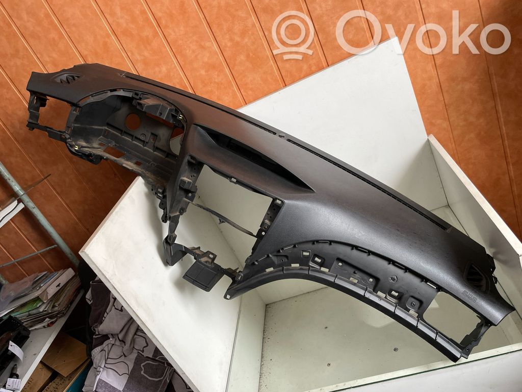 Panelis   66100FG100