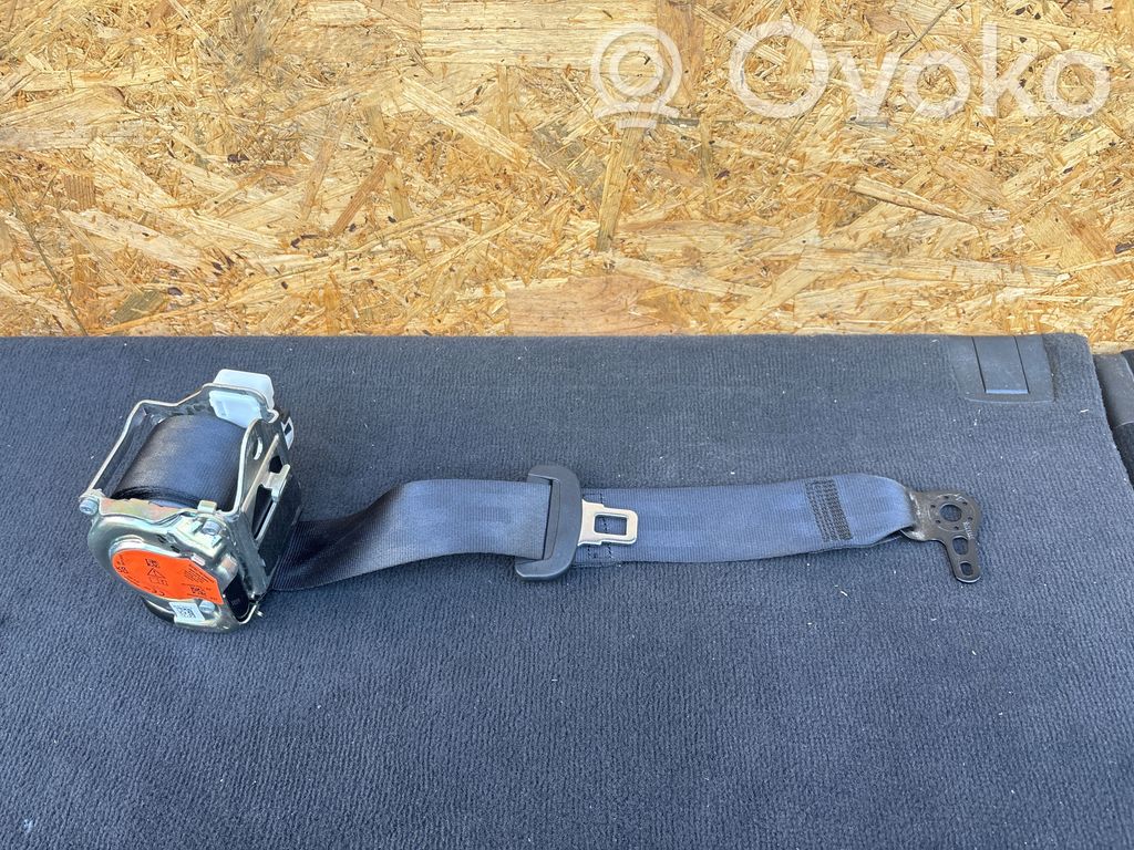 Audi Q4 e-tron Cinturón trasero 