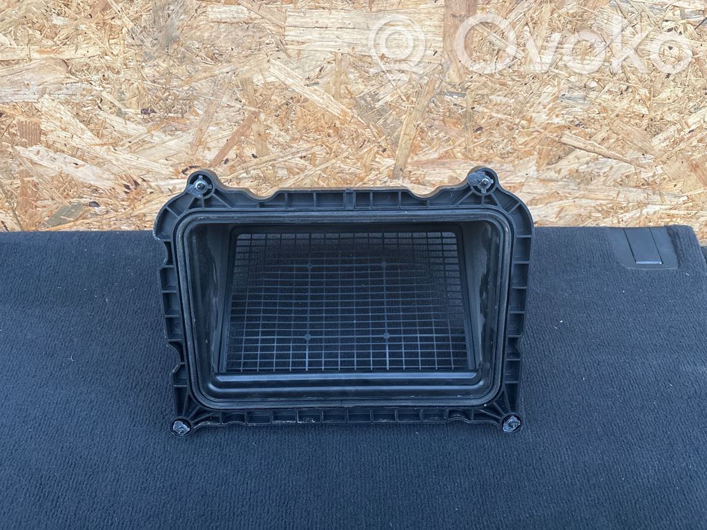 Audi e-tron Cabin air micro filter frame (part) 