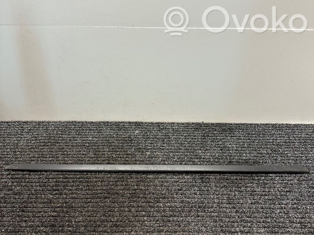 Audi Q4 e-tron Windshield trim 