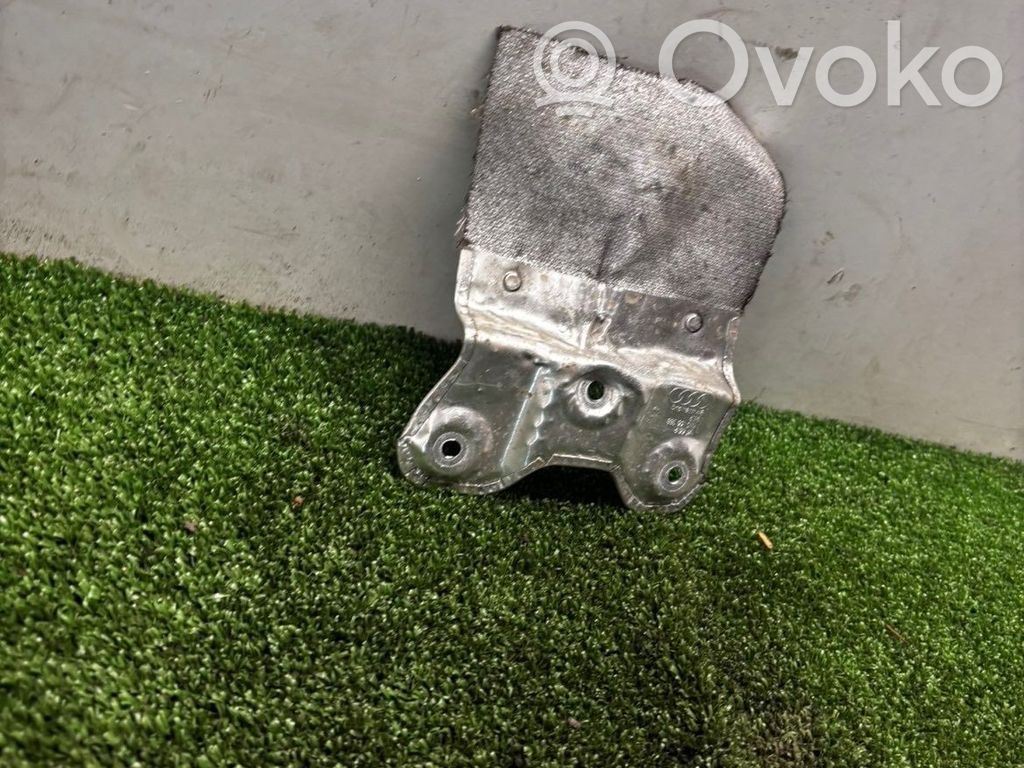 Audi Q7 4M Engine mounting bracket 