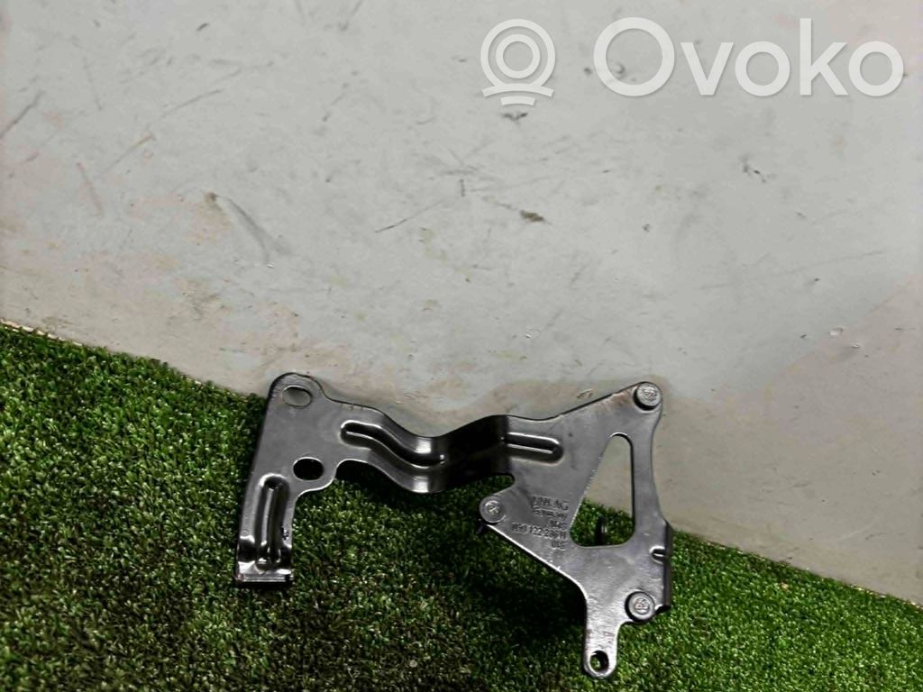 Audi Q7 4M other engine part 