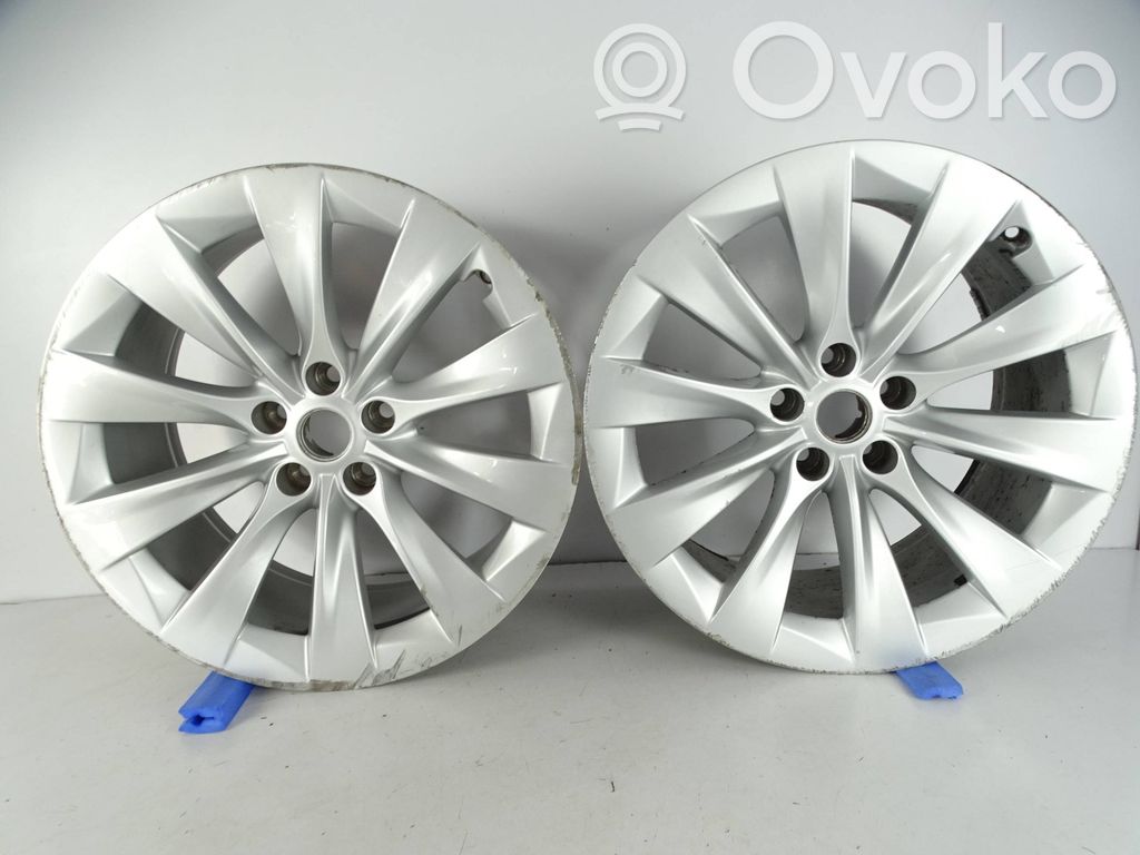 Tesla Model X Original wheel cap 