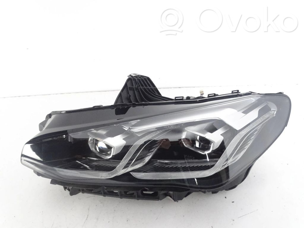BMW 2 Active Tourer U06 Headlight/headlamp 