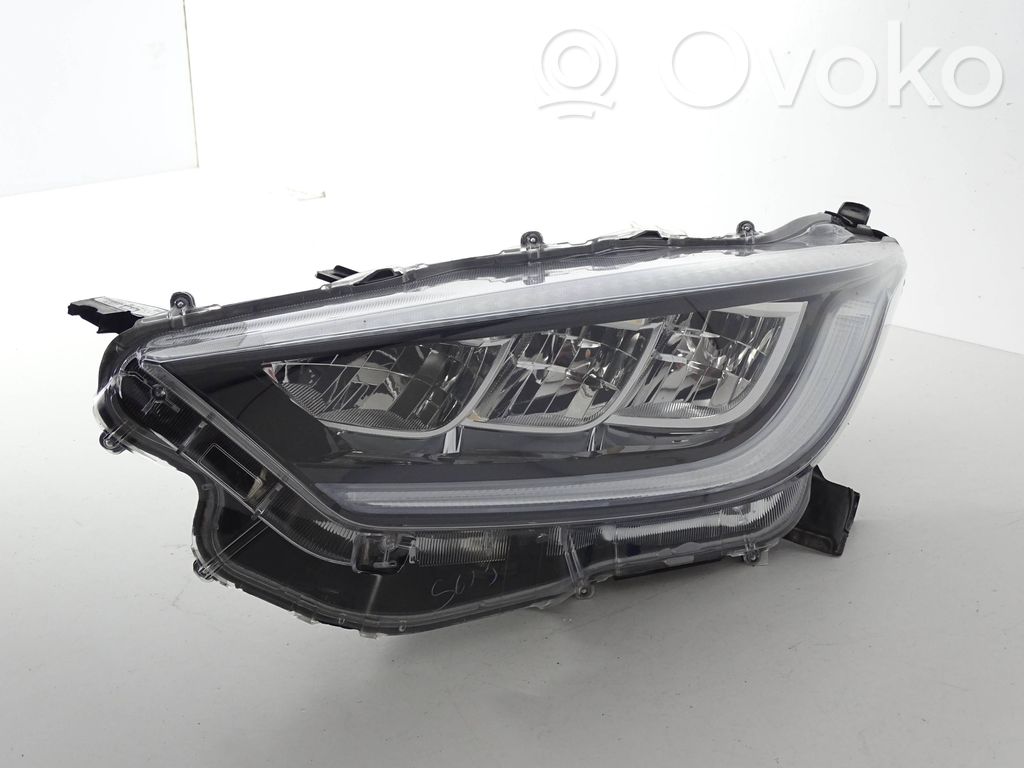 Toyota Yaris XP210 Lampa przednia 